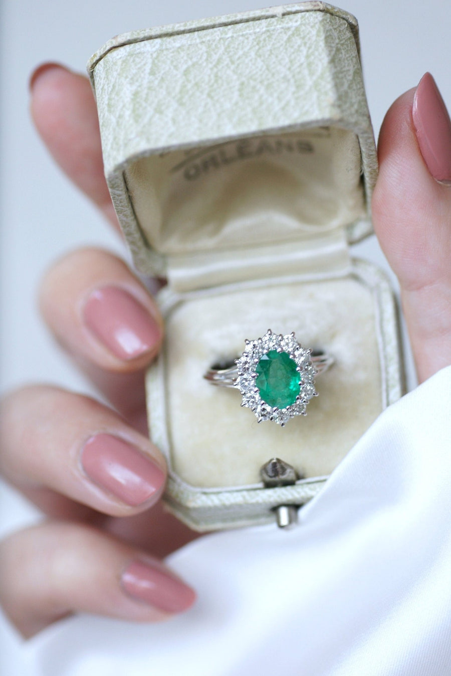 Emerald & diamond daisy ring - Penelope Gallery