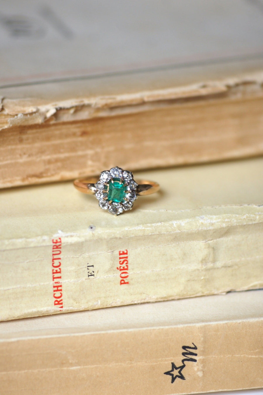 Emerald and diamond daisy ring - Penelope Gallery
