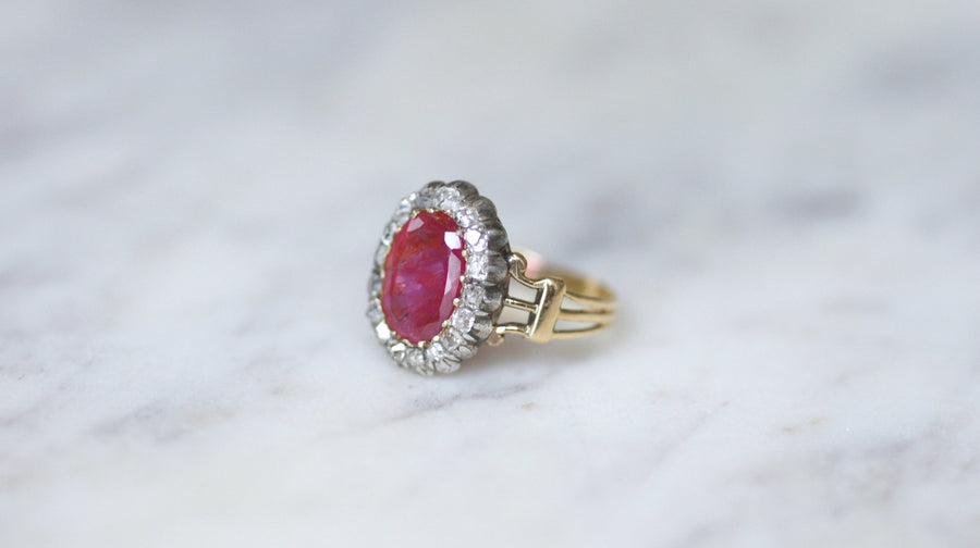 Burmese ruby daisy ring 2.82 Cts diamonds - Galerie Pénélope