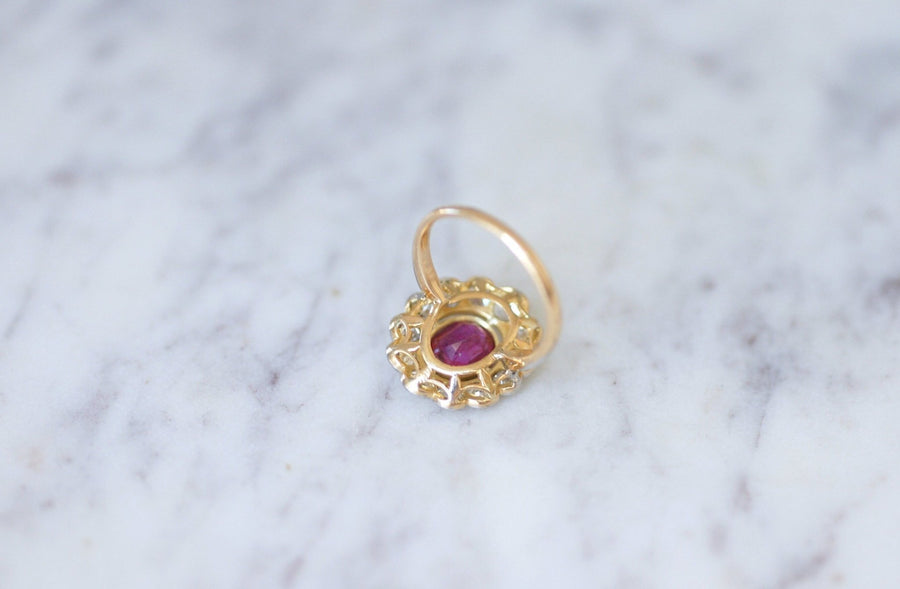 Daisy ring, unheated Birman ruby 1.60 Cts, diamonds - Penelope Gallery