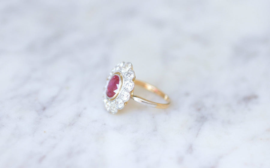 Daisy ring, unheated Birman ruby 1.60 Cts, diamonds - Penelope Gallery