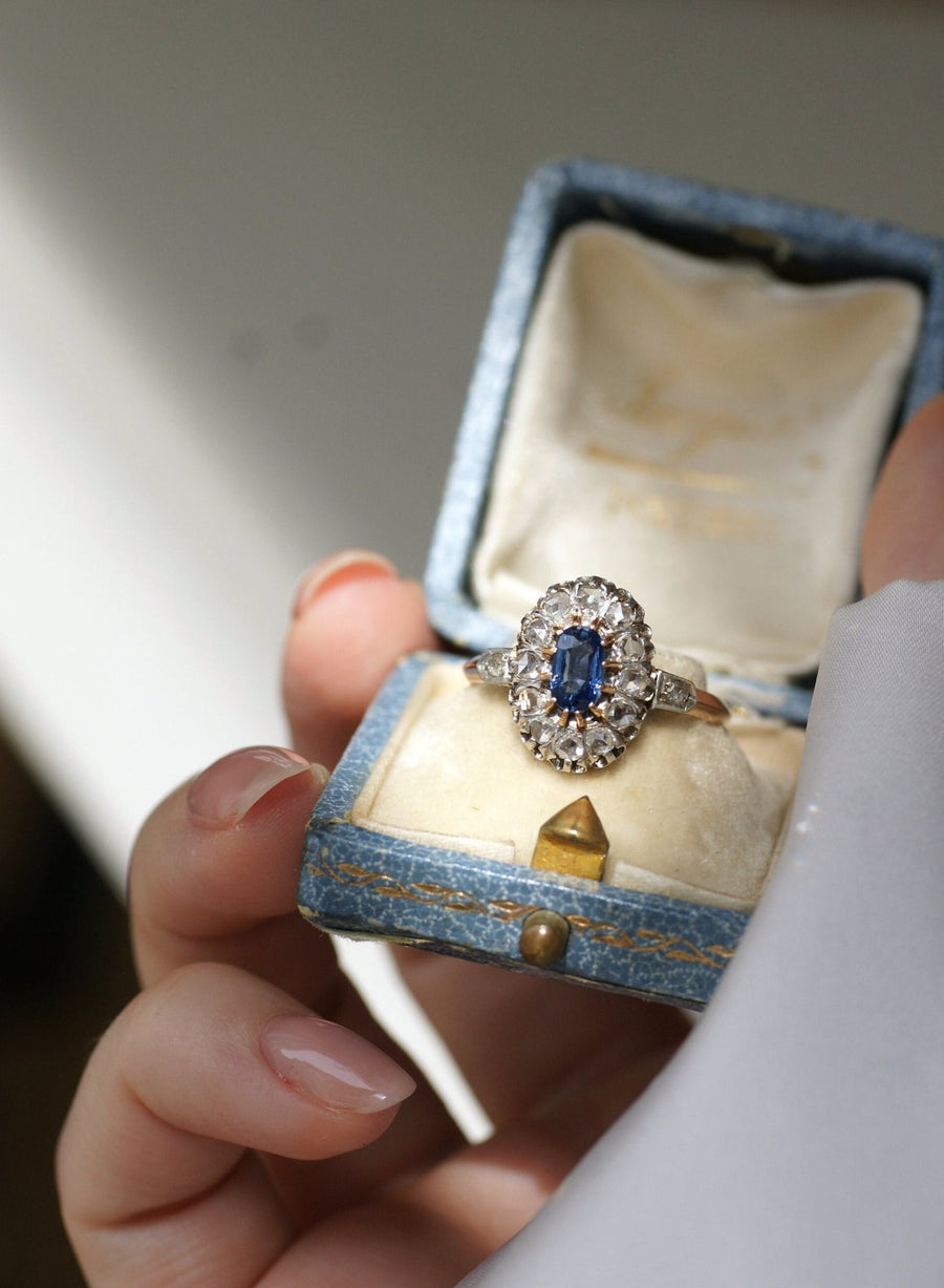 Sapphire daisy ring with diamonds - Penelope Gallery