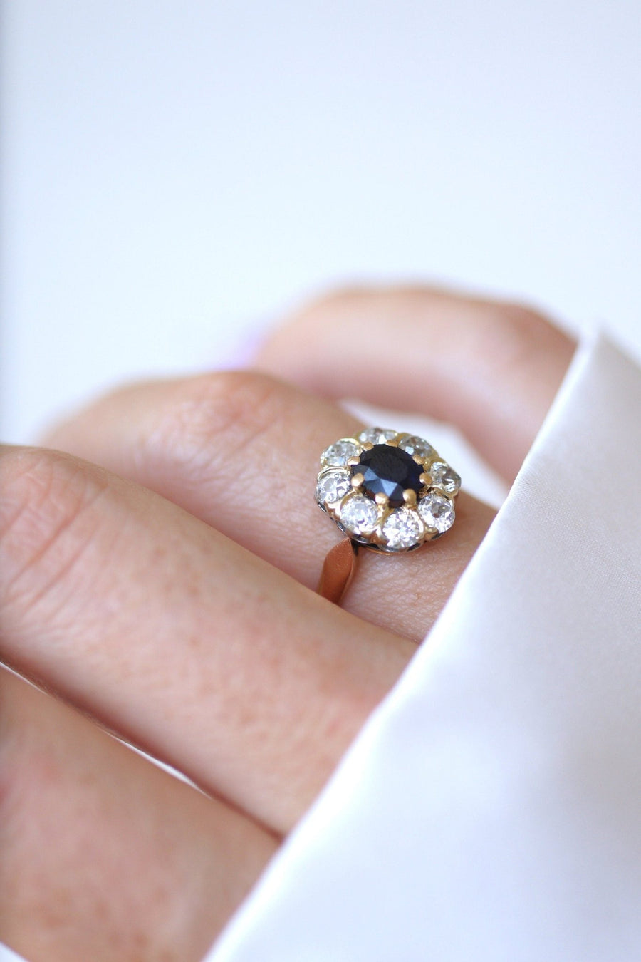 Sapphire daisy ring with diamonds - Penelope Gallery