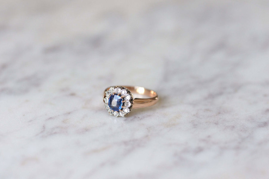 Unheated sapphire daisy ring with diamonds - Penelope Gallery