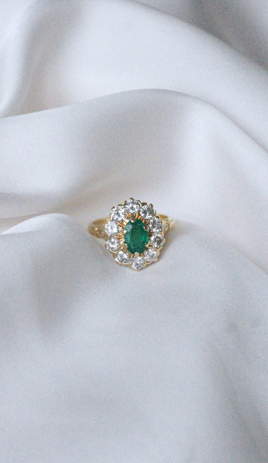 Vintage emerald and diamond daisy ring - Galerie Pénélope