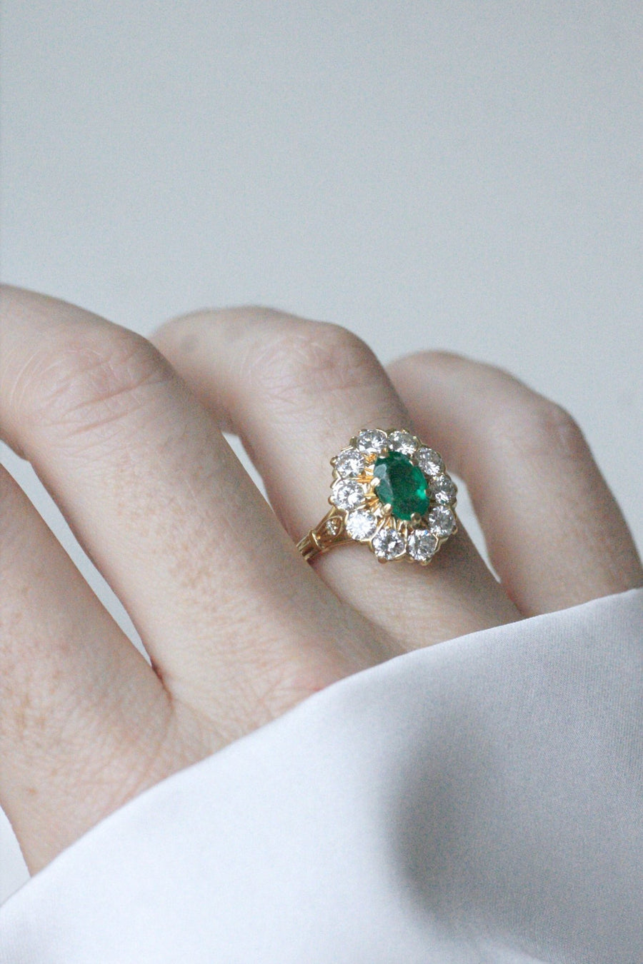 Vintage emerald and diamond daisy ring - Galerie Pénélope