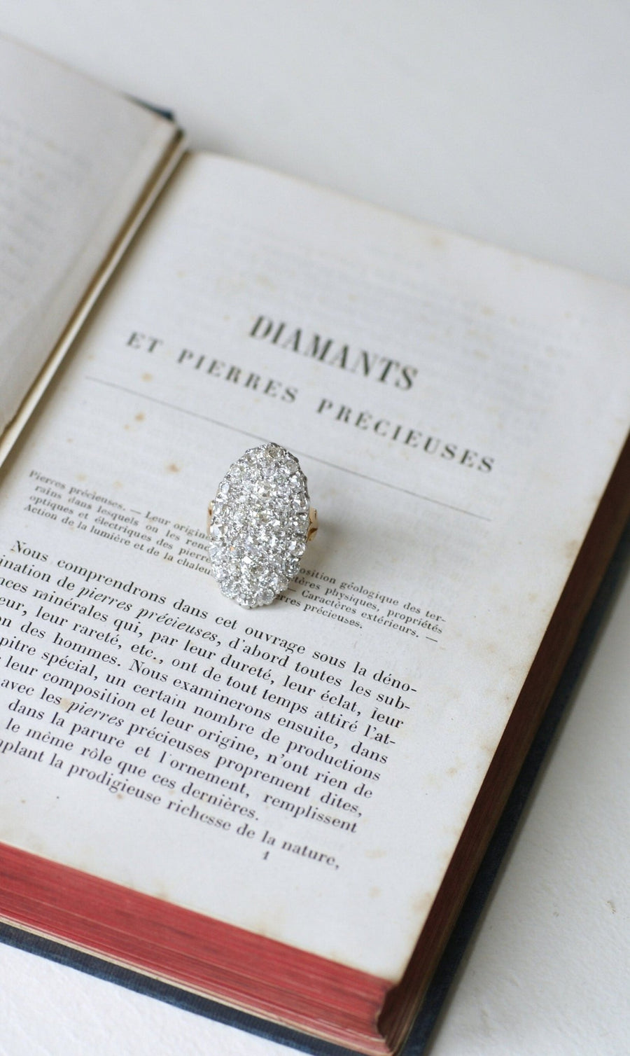 Antique Marquise ring with 4.75 Cts diamonds on gold and platinum - Penelope Gallery