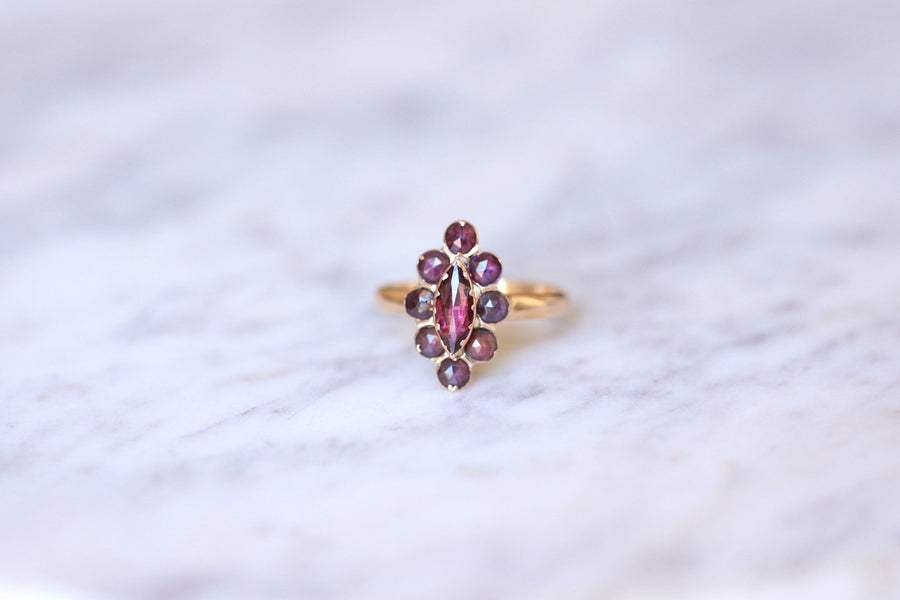 Antique marquise ring in gold and garnets from Perpignan - Galerie Pénélope
