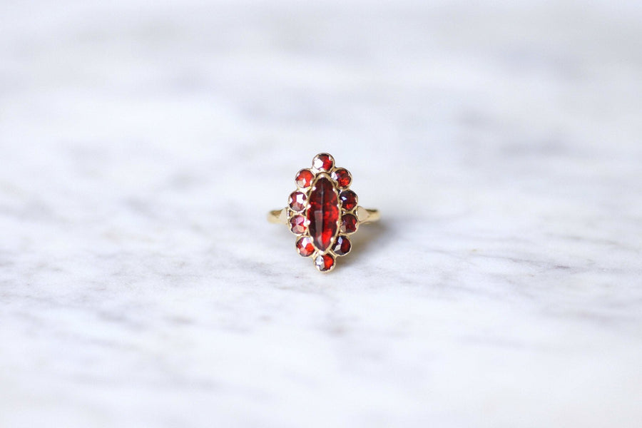 Antique marquise ring in gold and garnets from Perpignan - Galerie Pénélope