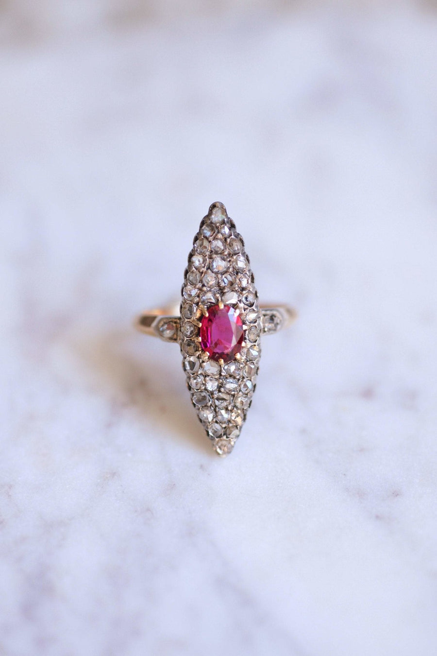 Antique marquise ring in pink gold, rubelite and diamonds, 19th Century - Galerie Pénélope