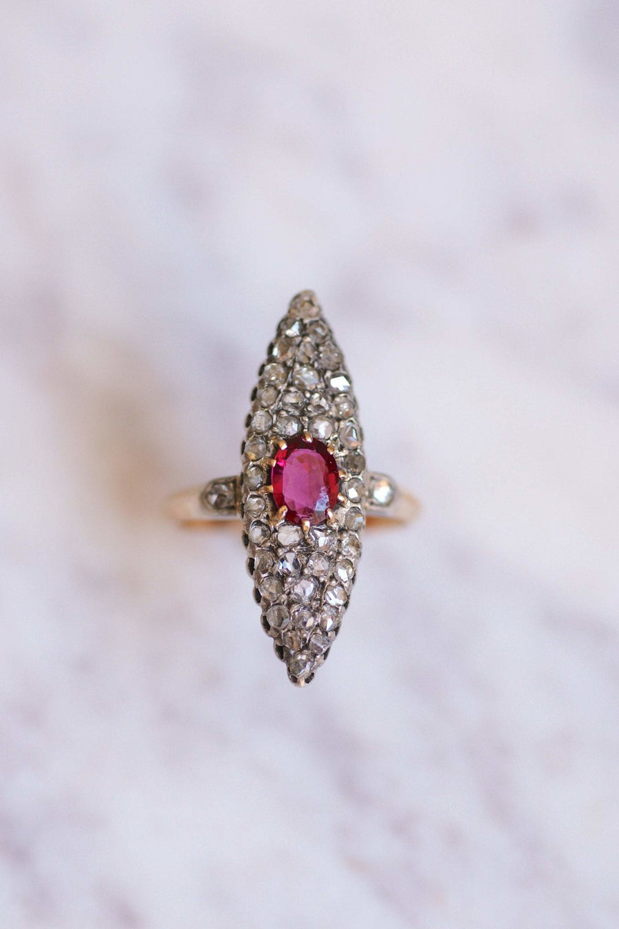 Antique marquise ring in pink gold, rubelite and diamonds, 19th Century - Galerie Pénélope