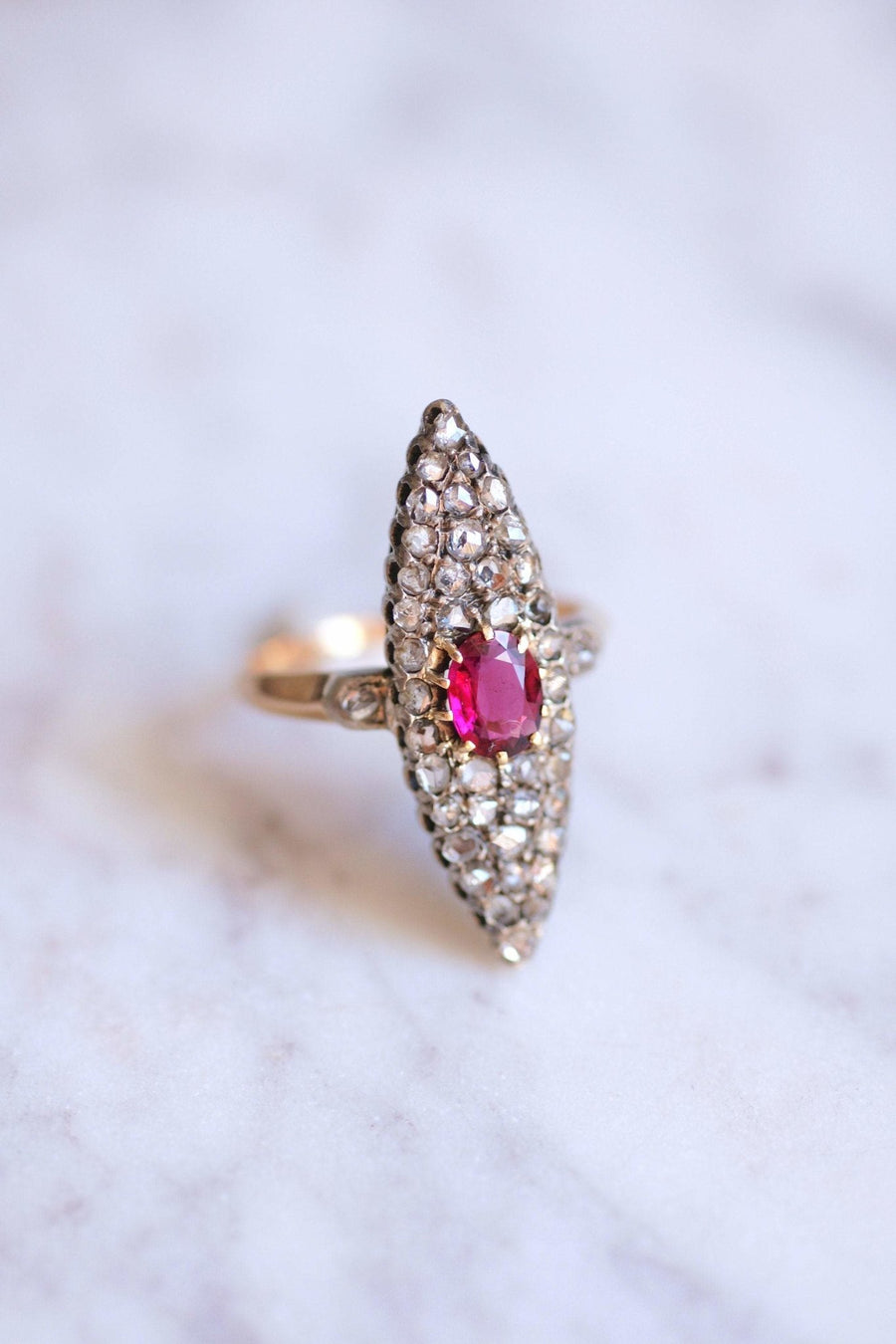 Antique marquise ring in pink gold, rubelite and diamonds, 19th Century - Galerie Pénélope