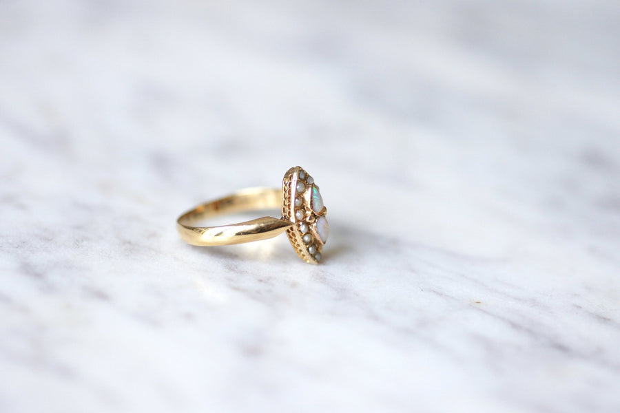 Antique Victorian marquise ring gold, opal and fine pearls - Galerie Pénélope