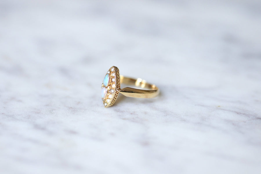 Antique Victorian marquise ring gold, opal and fine pearls - Galerie Pénélope