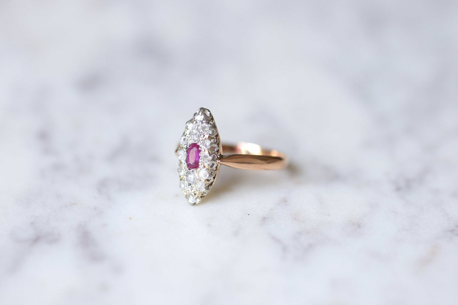 Marquise Belle Epoque ruby ring with diamonds on gold and platinum - Galerie Pénélope