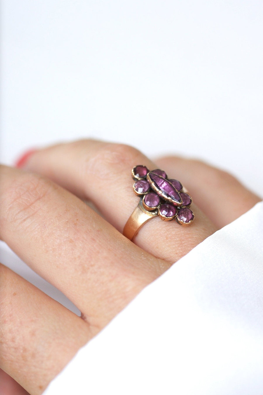 Marquise ring in pink gold with Perpignan garnets - Galerie Pénélope