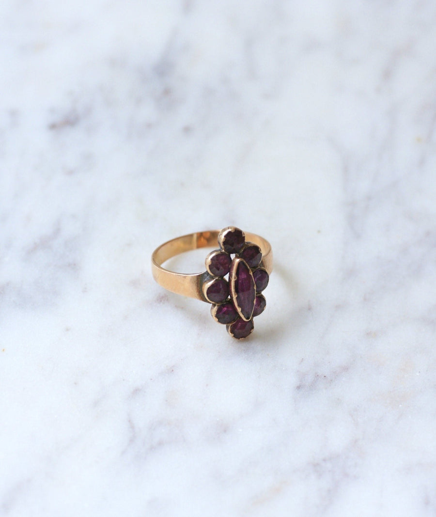 Marquise ring in pink gold with Perpignan garnets - Galerie Pénélope