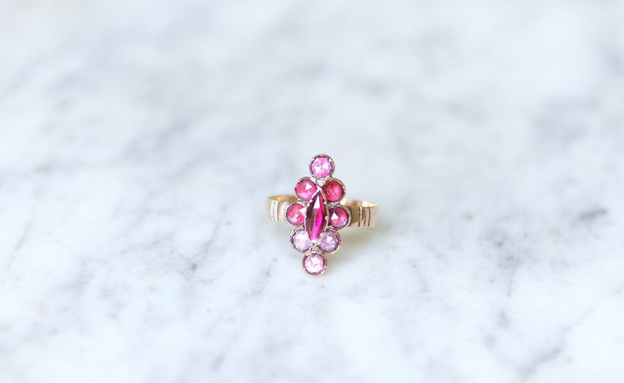 Marquise ring in pink gold with Perpignan garnets - Galerie Pénélope