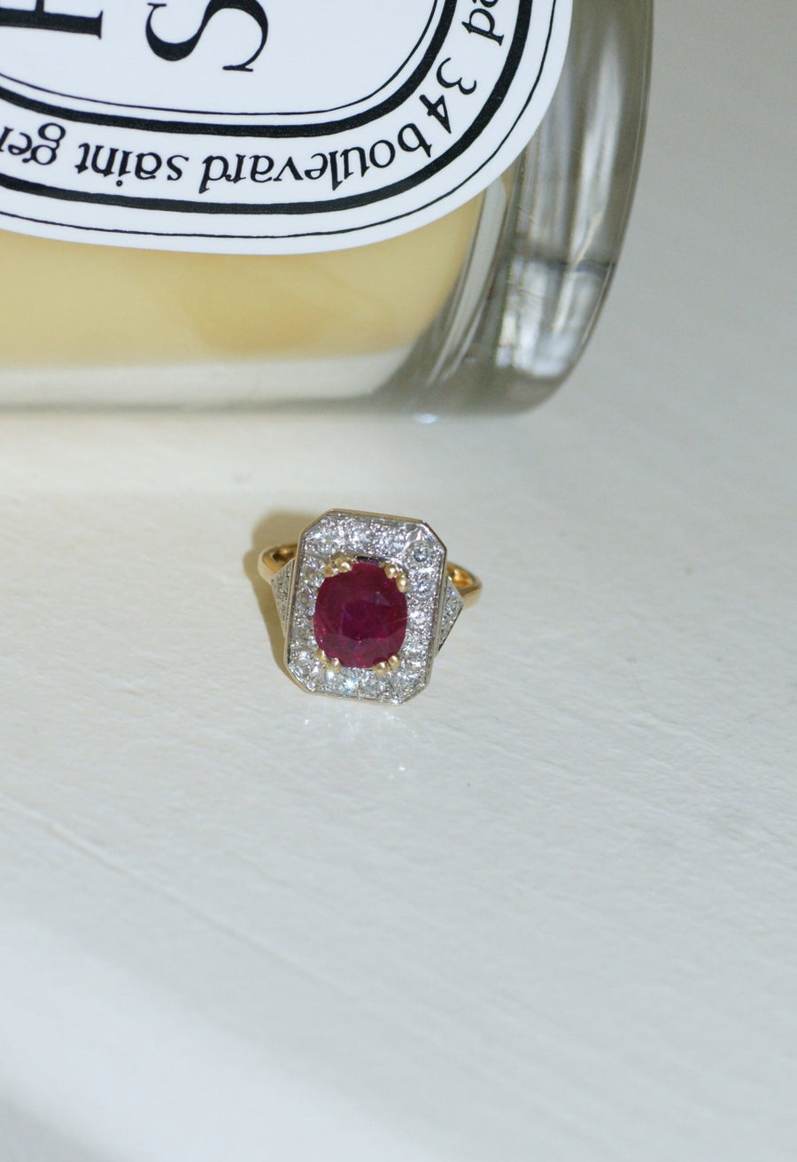Octagonal Ruby and Diamond Ring - Galerie Pénélope