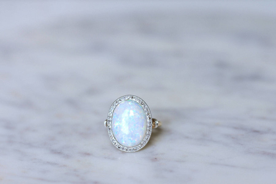 Opal ring surrounded by diamonds - Penelope Gallery