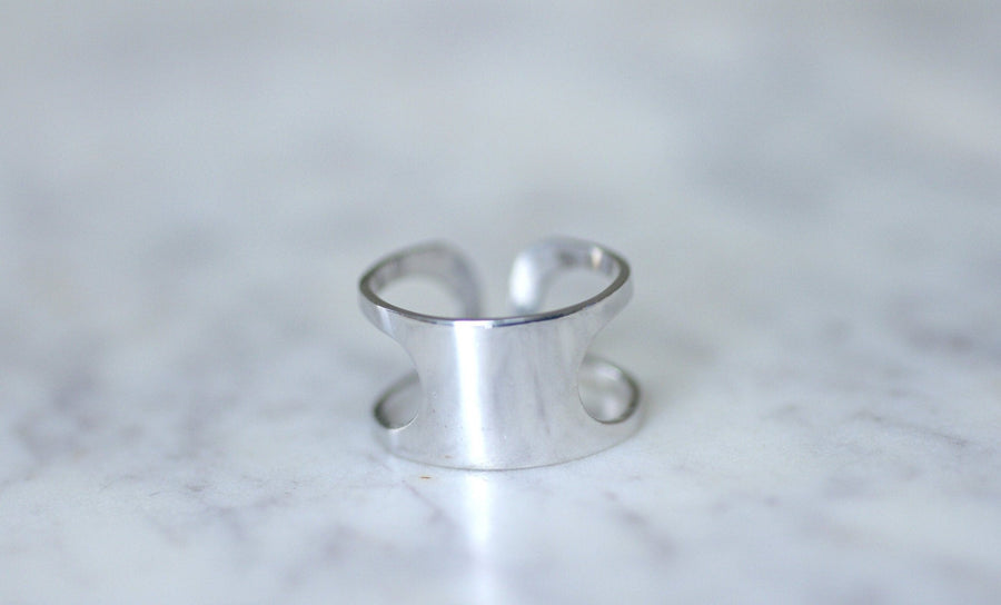 Pierre Cardin Space Age white gold ring - Galerie Pénélope