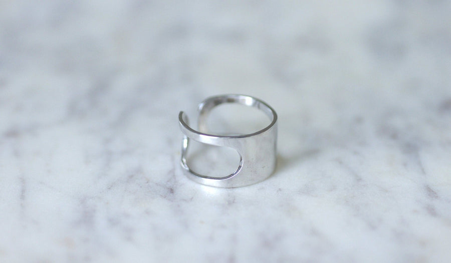 Pierre Cardin Space Age white gold ring - Galerie Pénélope