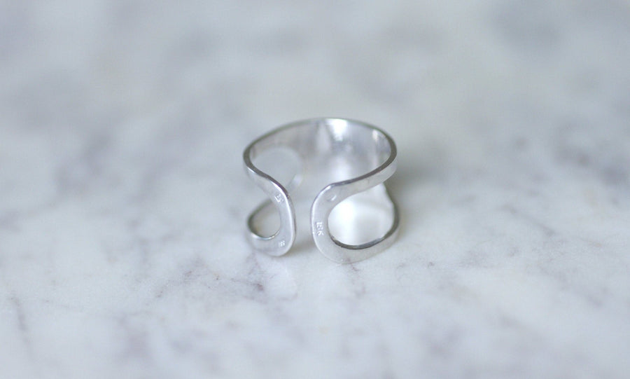 Pierre Cardin Space Age white gold ring - Galerie Pénélope