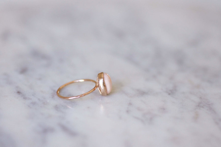 Antique pink gold coral angel skin ring - Penelope Gallery