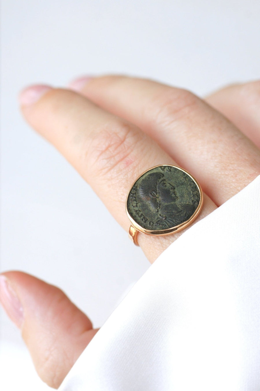 Roman coin ring Constance Galle - Penelope Gallery