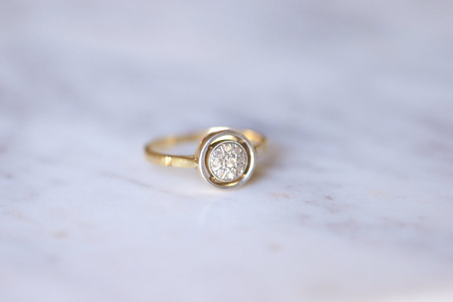 Round Art Deco platinum, yellow gold and diamonds engagement ring - Galerie Pénélope