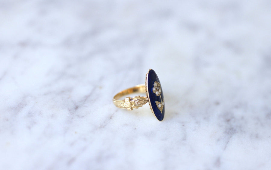 Sentimental flower ring with pearls on enamel - Galerie Pénélope