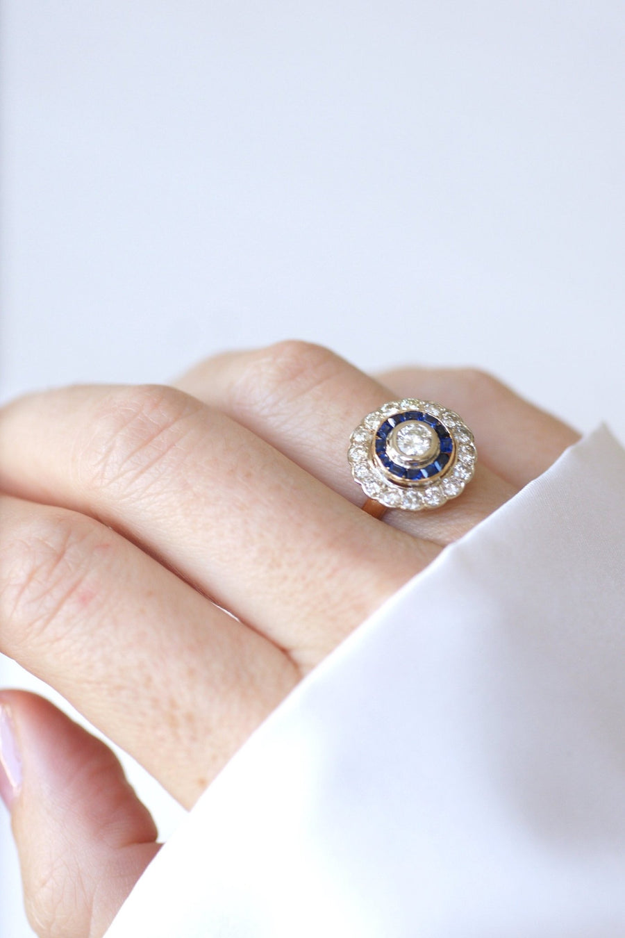 Art Deco style ring with diamonds and sapphires - Penelope Gallery