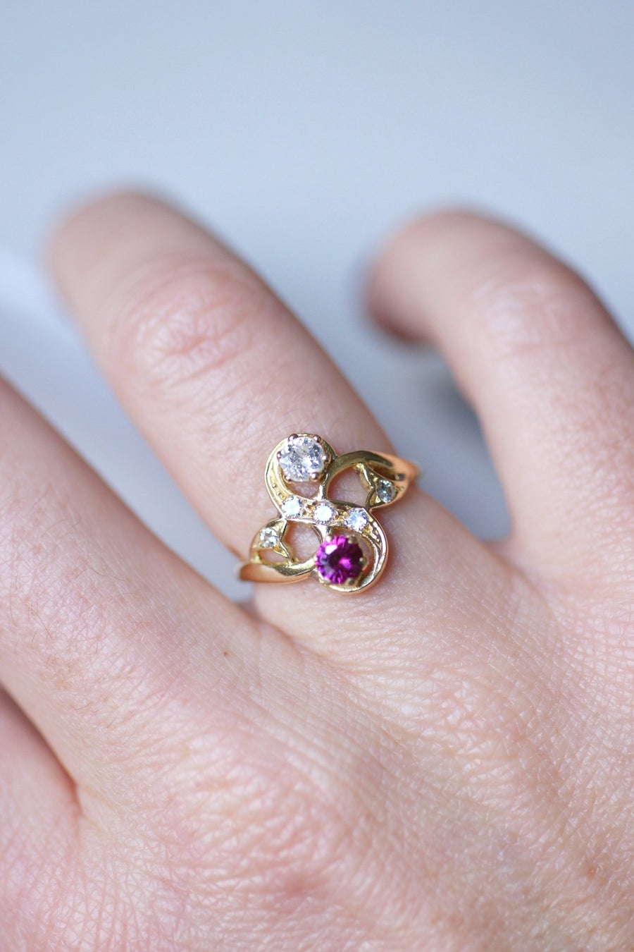 Victorian style ring Toi et Moi, diamonds, synthetic ruby, on yellow gold - Penelope Gallery