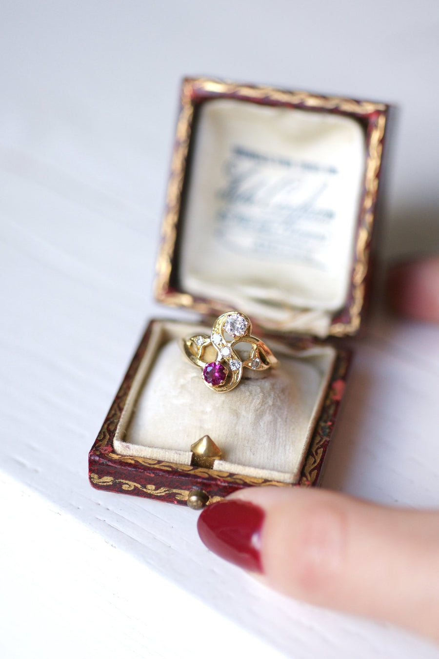 Victorian style ring Toi et Moi, diamonds, synthetic ruby, on yellow gold - Penelope Gallery