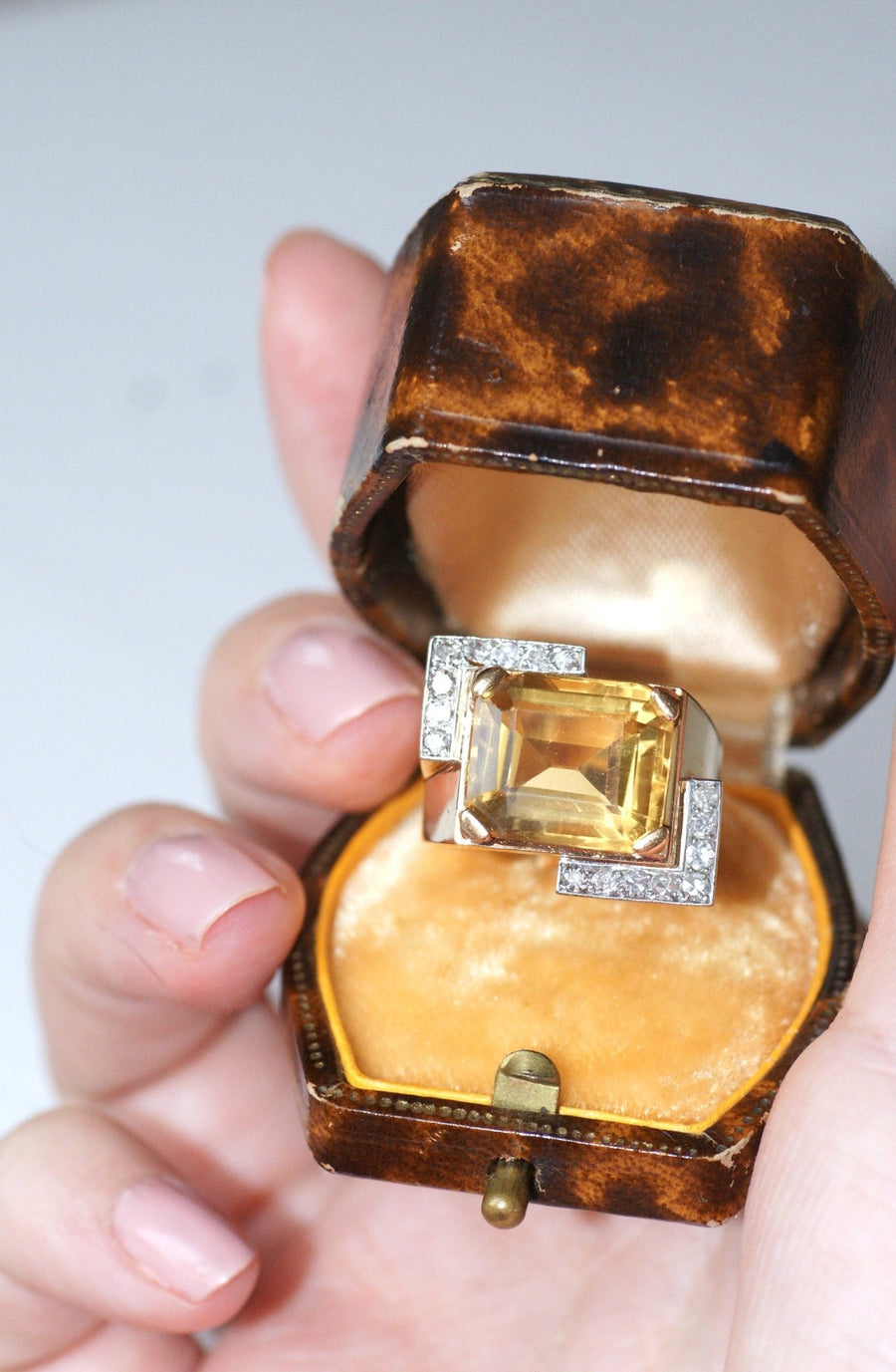 Tank citrine & diamonds on pink gold ring - Galerie Pénélope