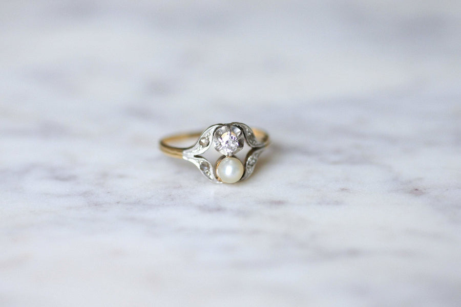 Belle Epoque pearl and diamonds ring on gold and platinum - Galerie Pénélope