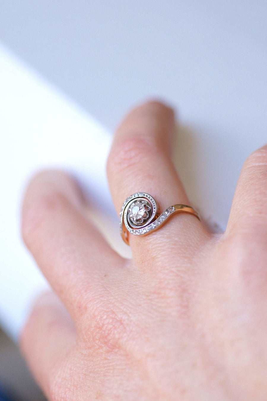 Belle Epoque Tourbillon ring, gold and diamonds - Galerie Pénélope