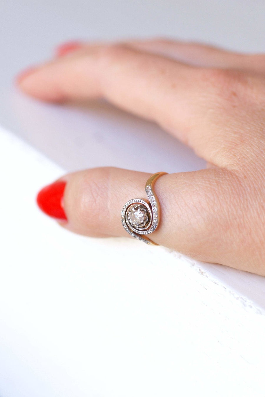 Belle Epoque Tourbillon ring, gold and diamonds - Galerie Pénélope