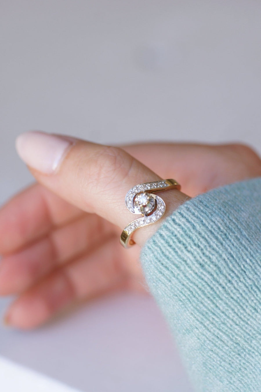 Two gold and diamond tourbillon ring - Galerie Pénélope