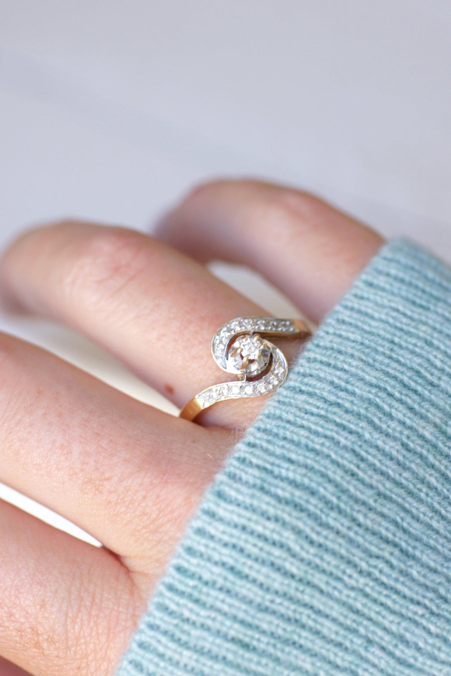 Two gold and diamond tourbillon ring - Galerie Pénélope