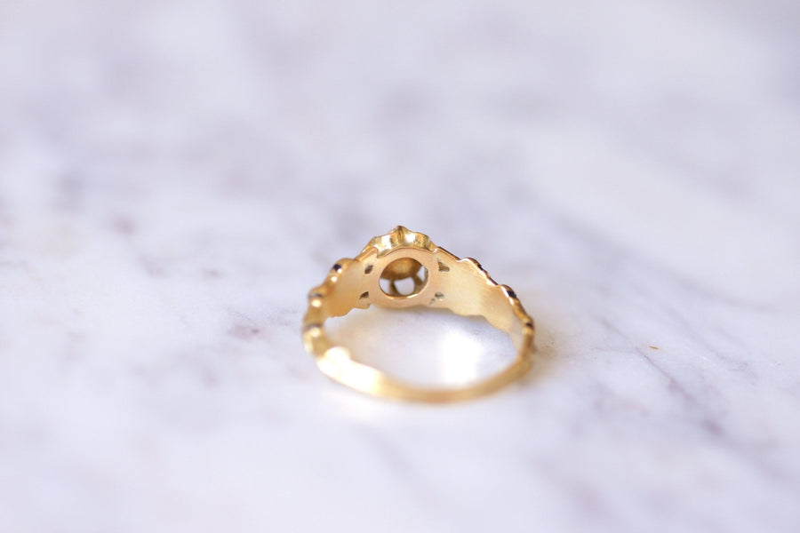 Enamelled Victorian ring in gold and crowned rose cut diamond - Galerie Pénélope