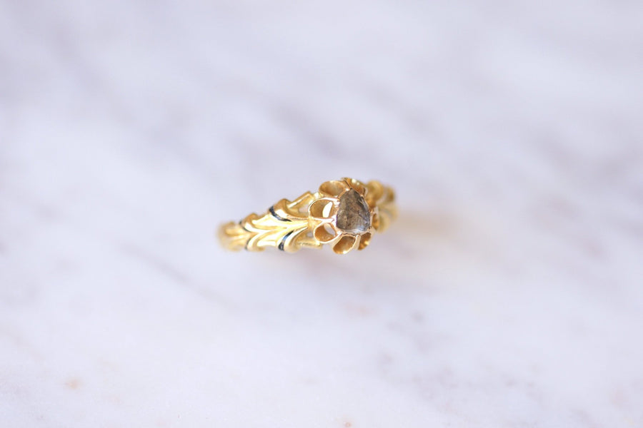 Enamelled Victorian ring in gold and crowned rose cut diamond - Galerie Pénélope