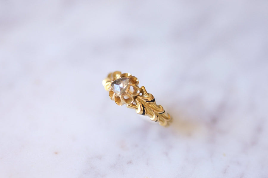 Enamelled Victorian ring in gold and crowned rose cut diamond - Galerie Pénélope