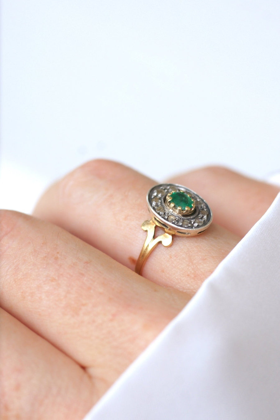 Vintage emerald and diamond ring - Penelope Gallery
