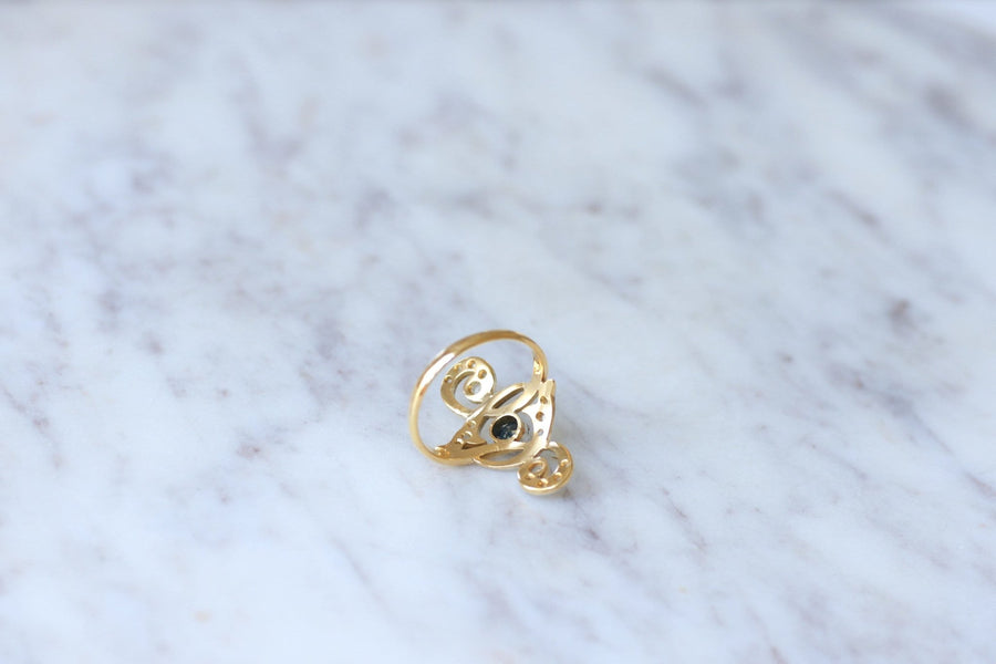 Volutes Diamonds and Sapphire Ring - Penelope Gallery