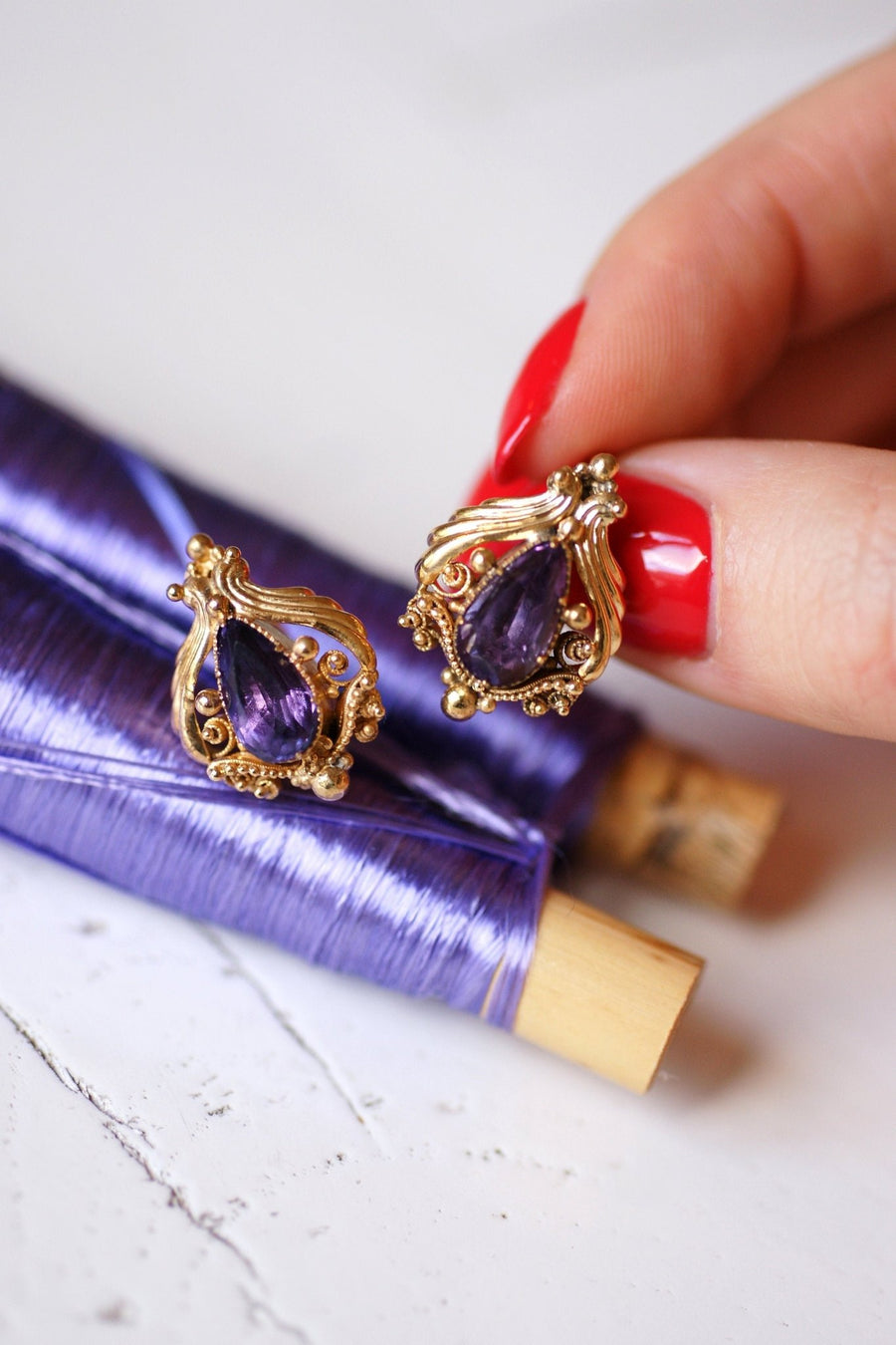 Antique gold and amethyst sleeper earrings - Galerie Pénélope