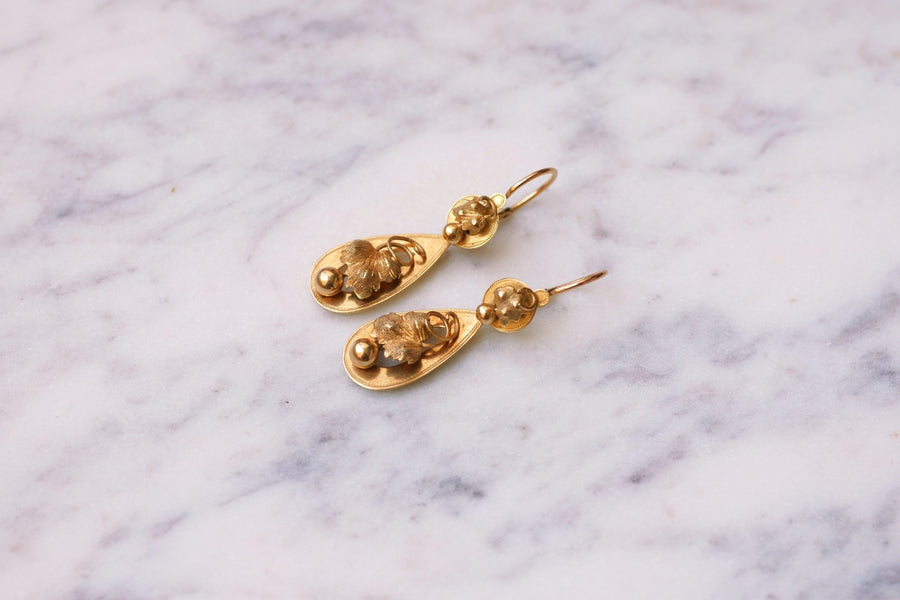 Antique gold "vine leaf" earrings - Galerie Pénélope
