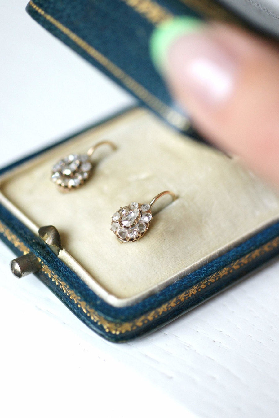 Antique earrings sleepy drops 14Kt pink gold and pink cut diamonds - Galerie Pénélope