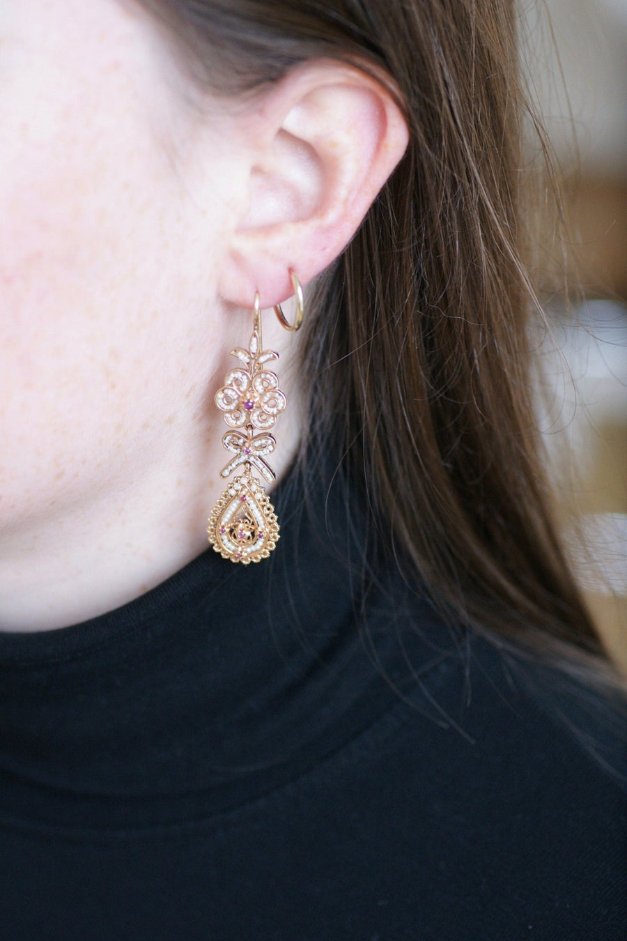 Antique earrings, pearls, rubies on pink gold filigree - Galerie Pénélope