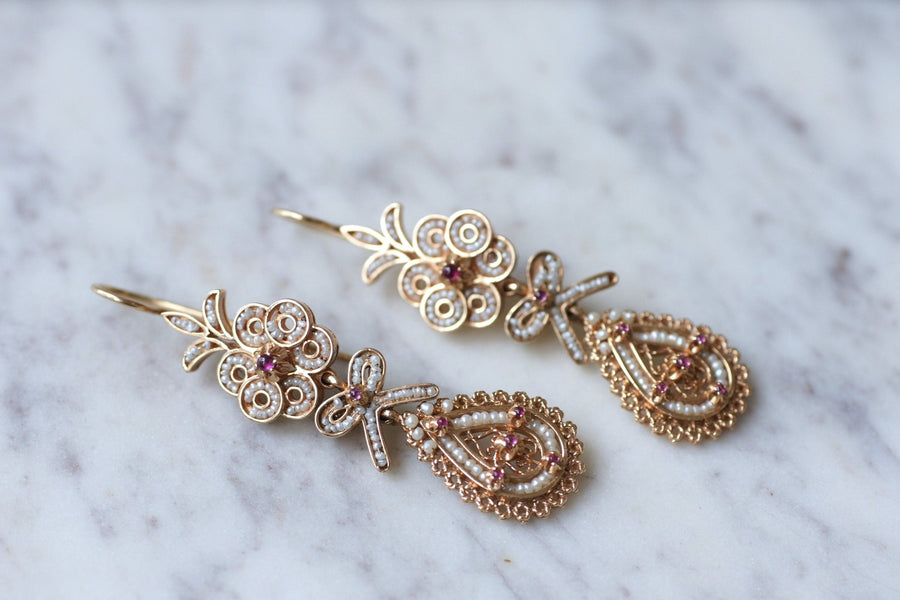 Antique earrings, pearls, rubies on pink gold filigree - Galerie Pénélope